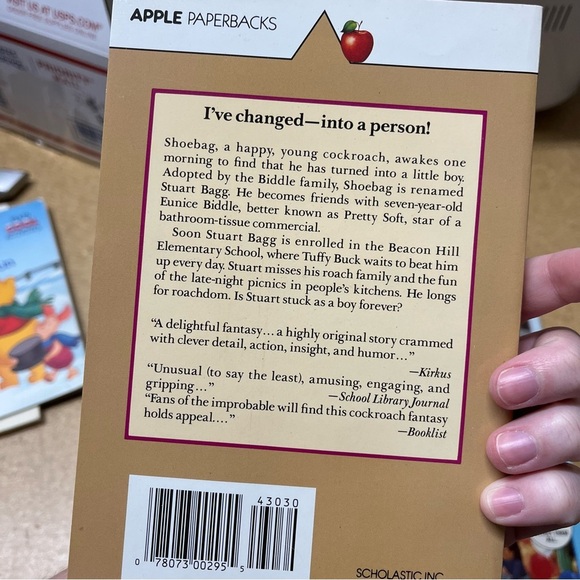 Bundle of 4 Apple Paperbacks young readers books - Picture 2 of 5